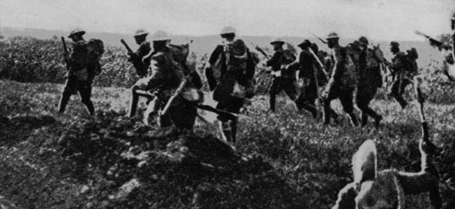 在第一次世界大战的第一次主要战役中，美国远征军部队在1918年春天帮助挫败了德国军队发起的多次攻势。